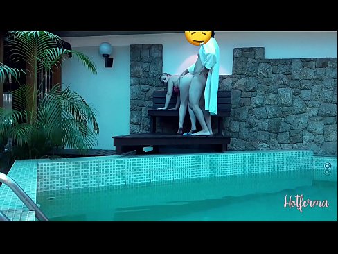 ❤️ Bulla ancillam ad piscinam invitat, sed fervido resistere non potuit Anal porn at la.rex-porn-com.ru